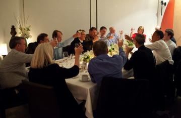 Mark Zuckerberg-SteveJobs_And_others_DineWithPresidentObama